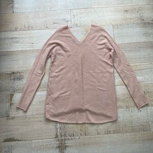 Vince Size XS Cashmere V-Neck Sweater in Blush Pink w Soft Lux Look